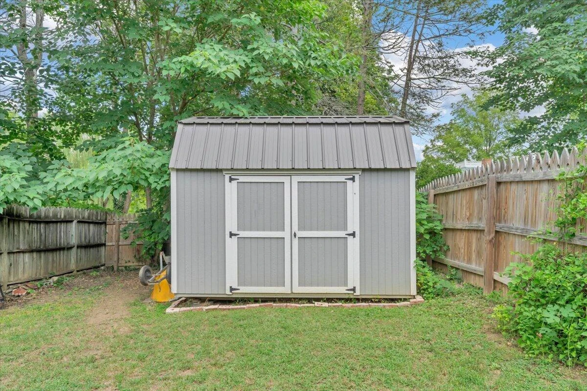 210 E Main ST - Photo 55