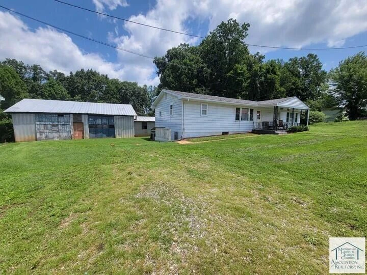 122 Acorn RD - Photo 2