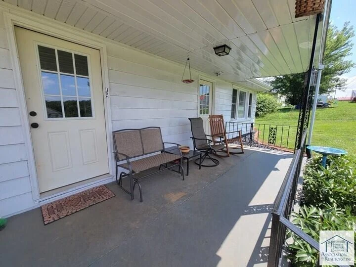 122 Acorn RD - Photo 4