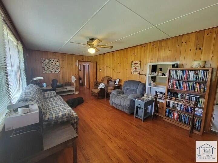 122 Acorn RD - Photo 5