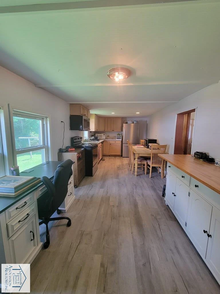 122 Acorn RD - Photo 10