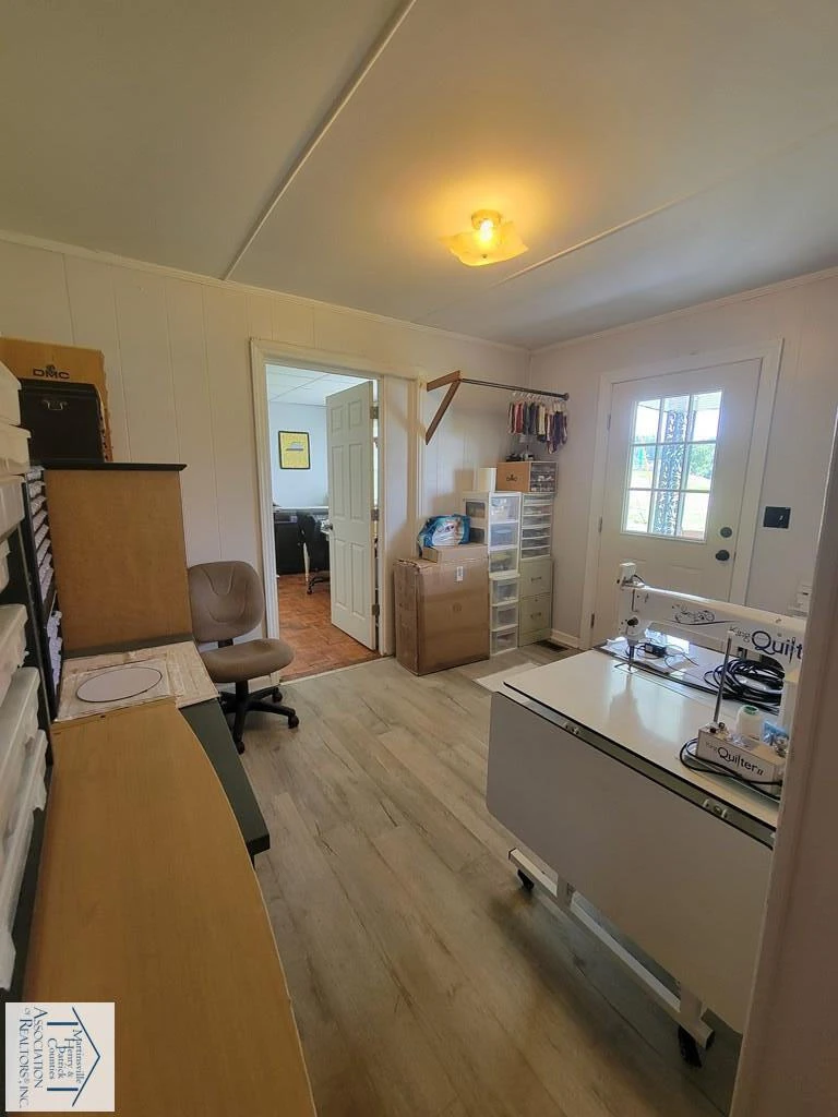 122 Acorn RD - Photo 12