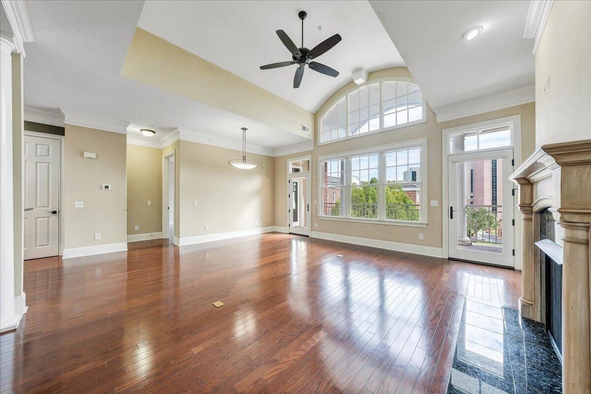 2125 Yellow Mountain RD SE #APT 302 - Photo 9