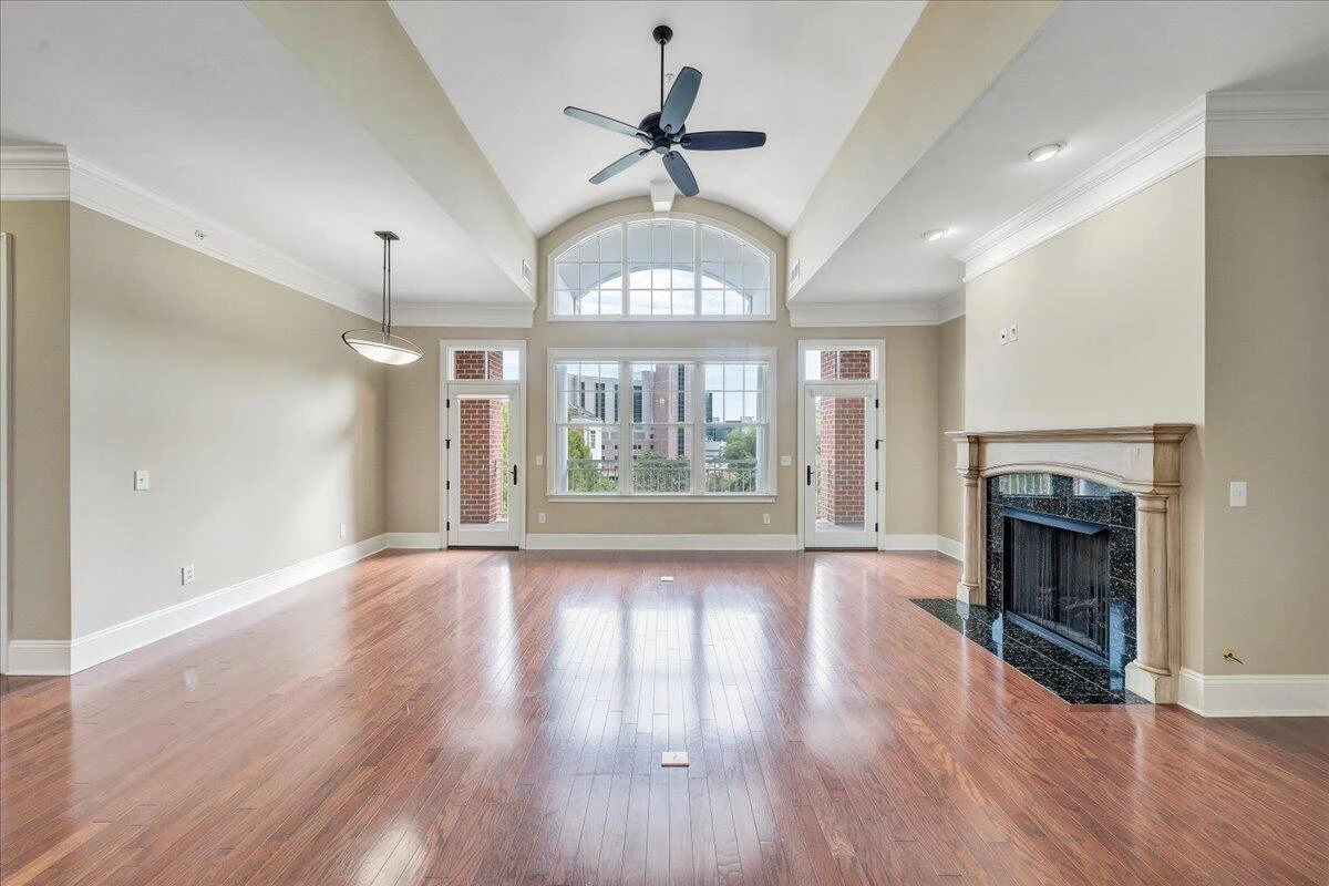 2125 Yellow Mountain RD SE #APT 302 - Photo 10