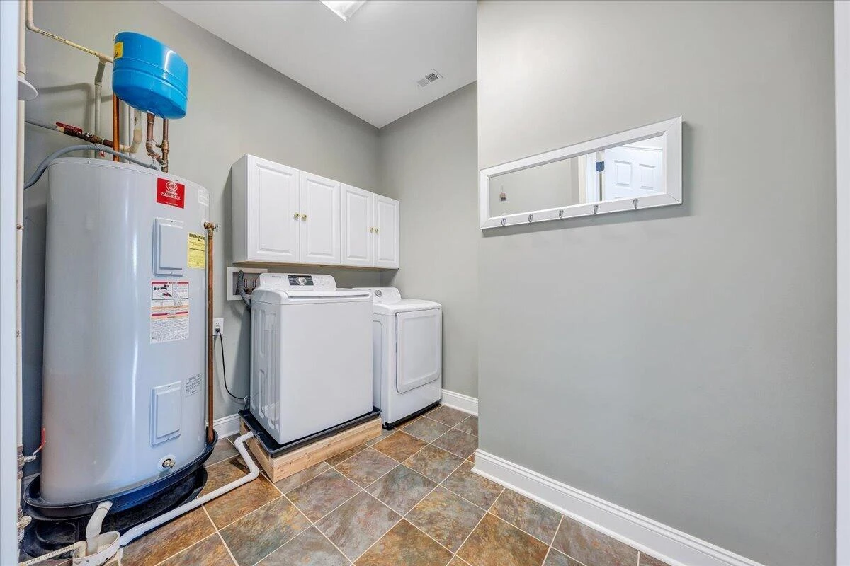 2125 Yellow Mountain RD SE #APT 302 - Photo 29
