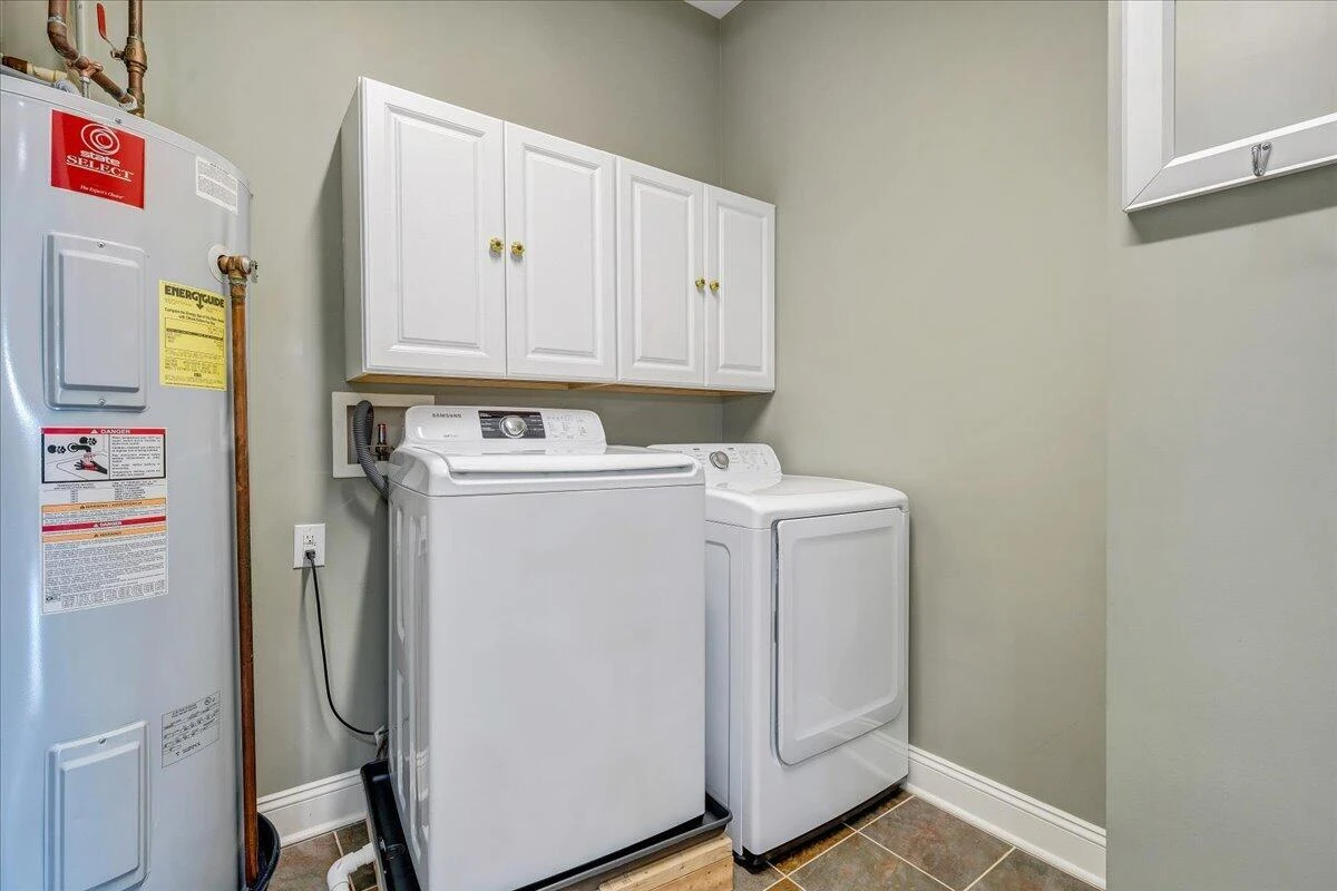 2125 Yellow Mountain RD SE #APT 302 - Photo 30