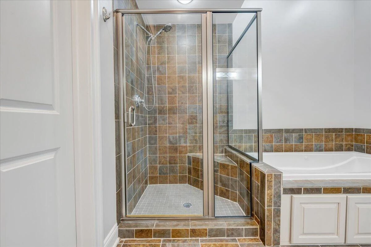 2125 Yellow Mountain RD SE #APT 302 - Photo 40