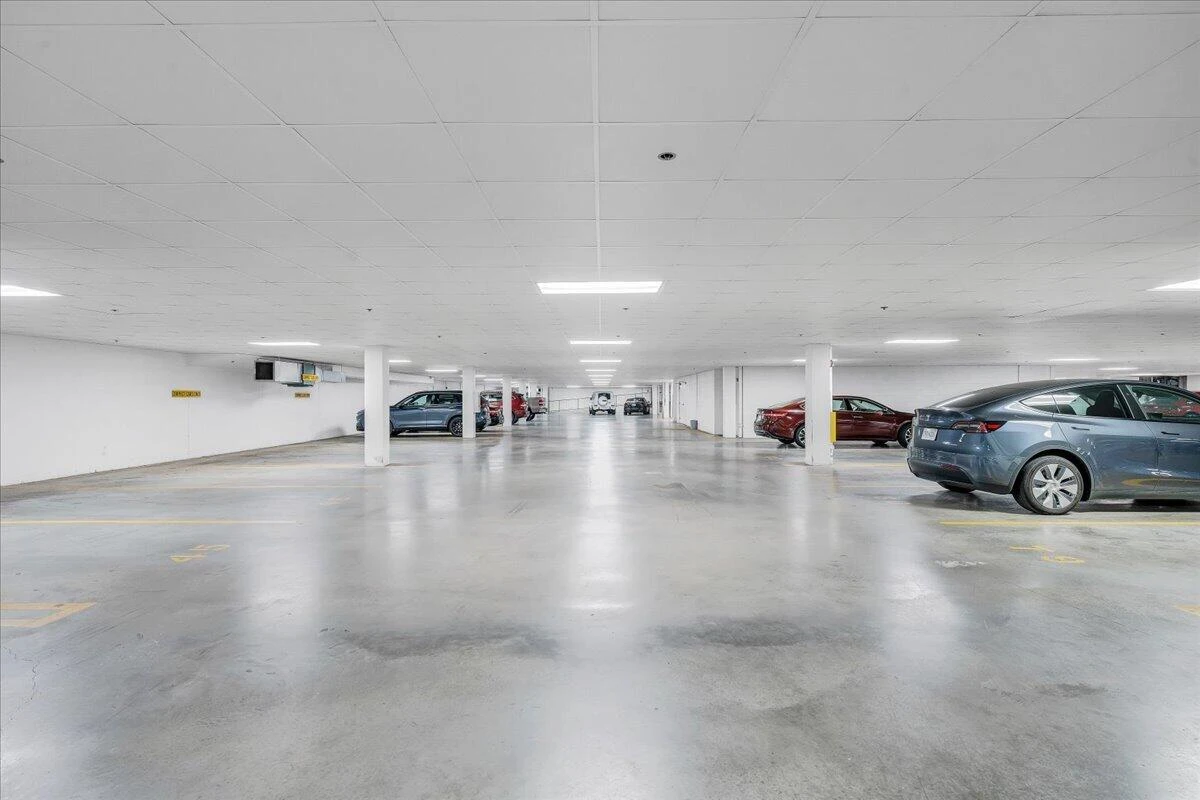 2125 Yellow Mountain RD SE #APT 302 - Photo 46