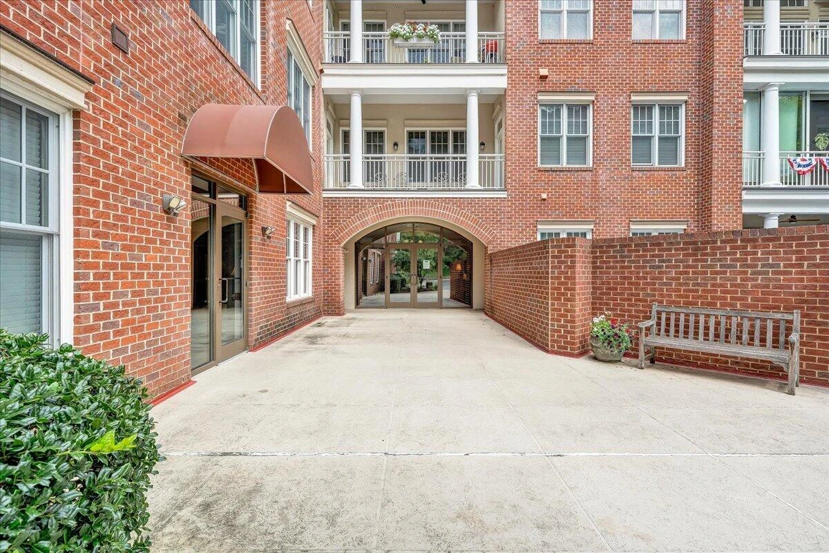 2125 Yellow Mountain RD SE #APT 302 - Photo 48