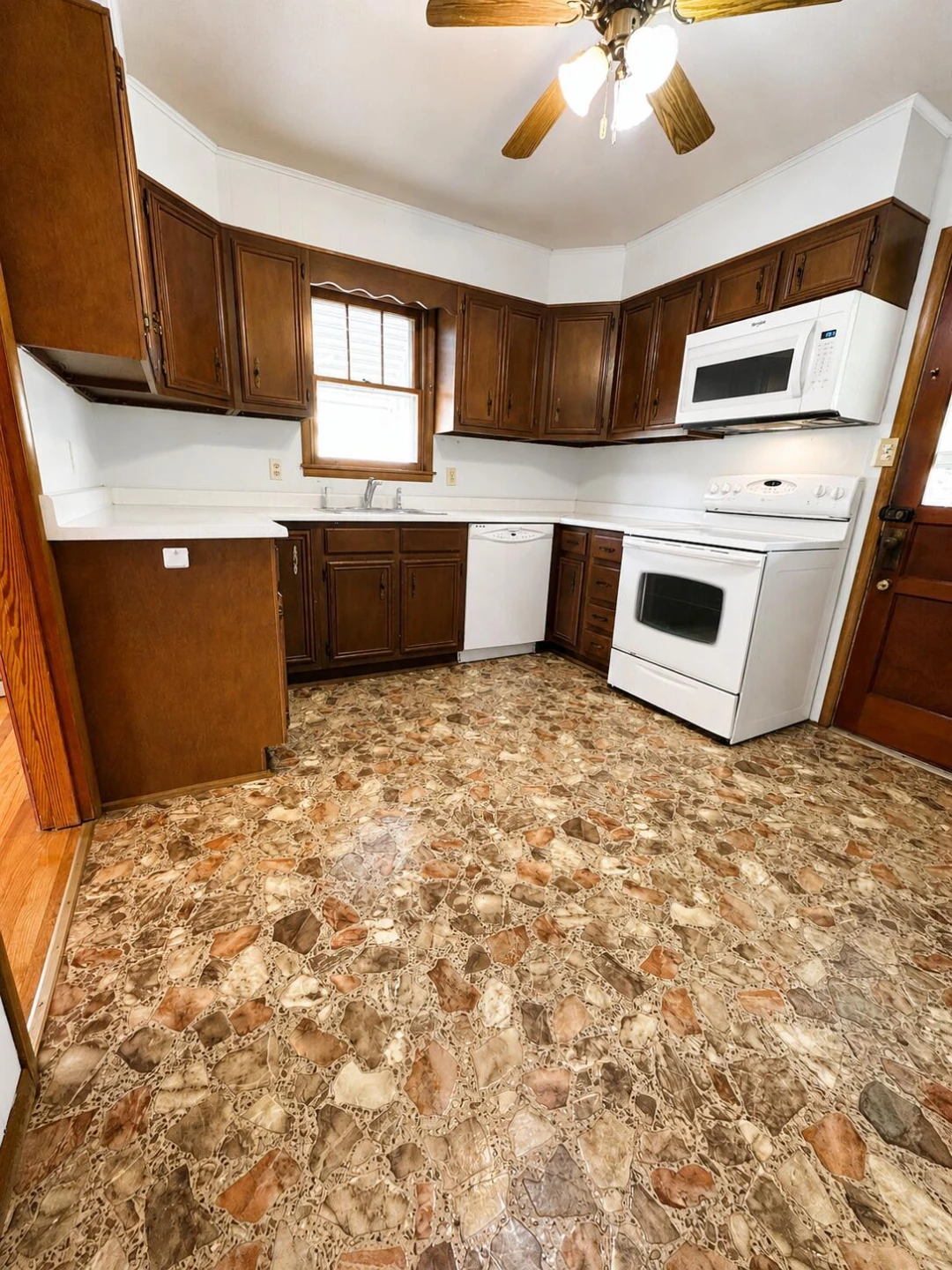 317 E Pennsylvania ST - Photo 22