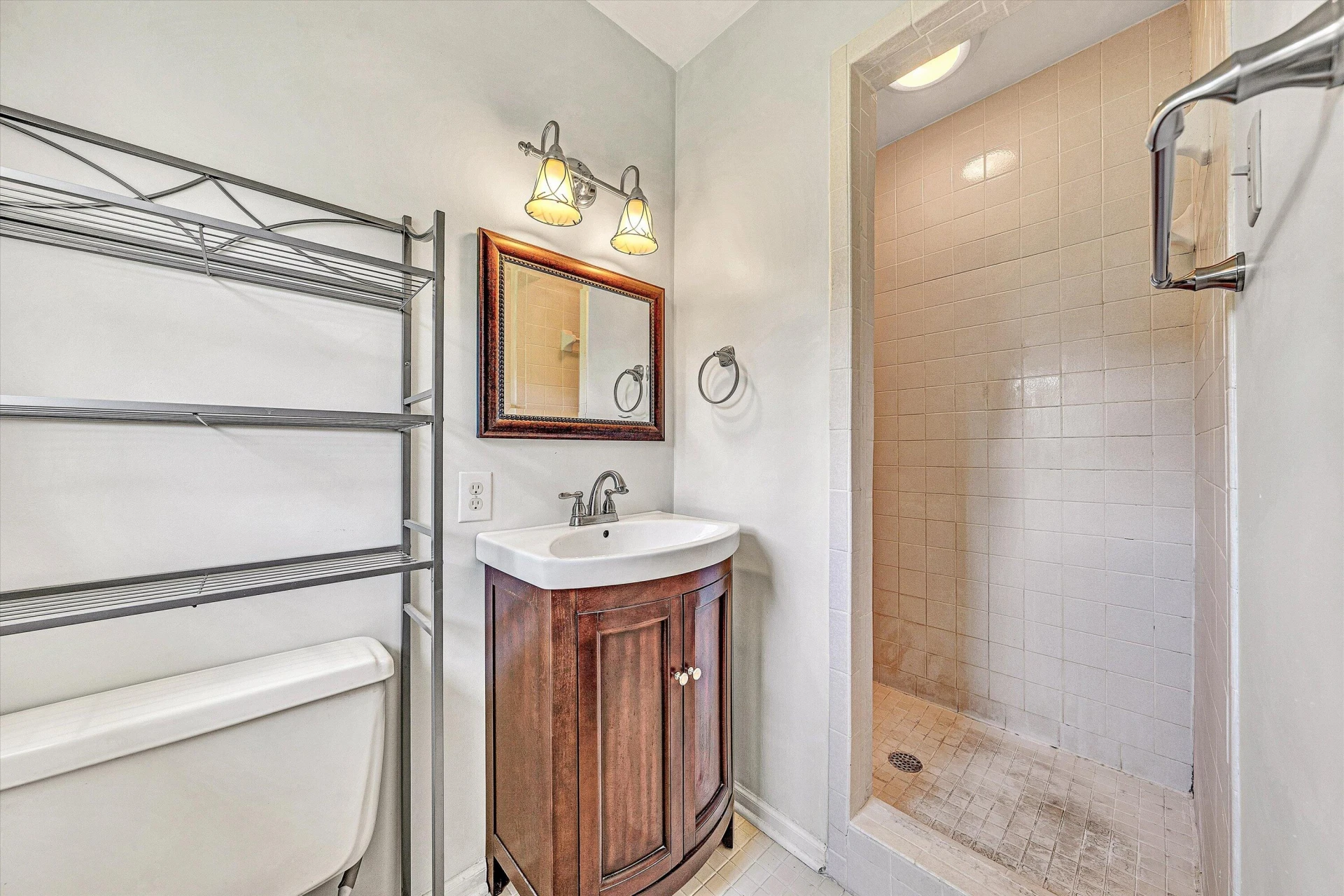604 Aragona DR - Photo 19