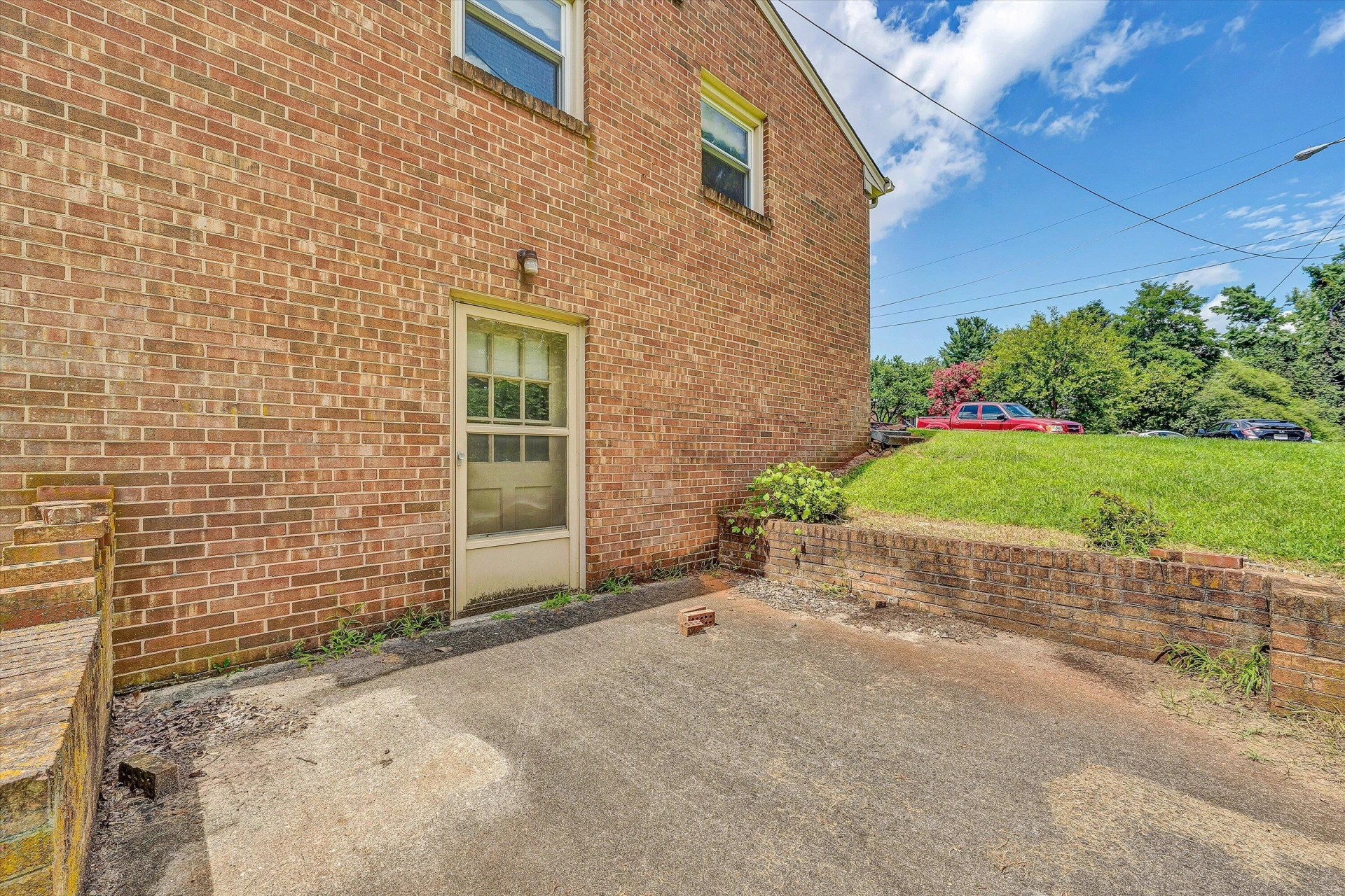 604 Aragona DR - Photo 31