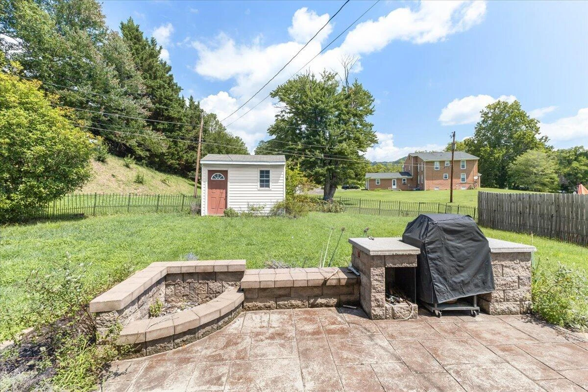 2956 Stonebridge CIR - Photo 15