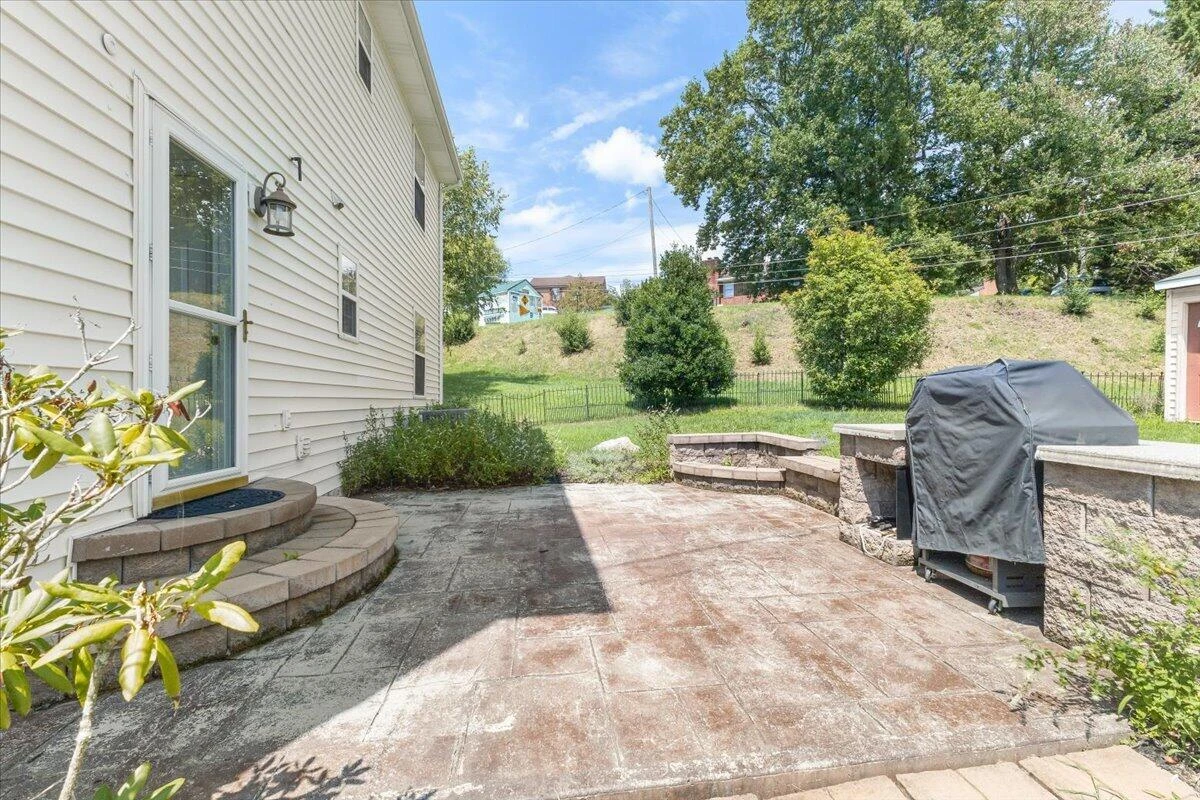 2956 Stonebridge CIR - Photo 16