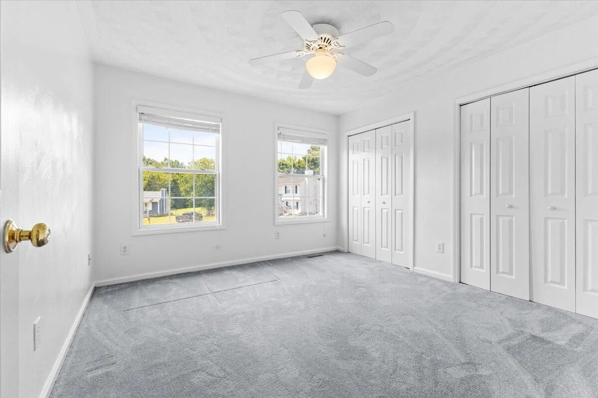 2956 Stonebridge CIR - Photo 25