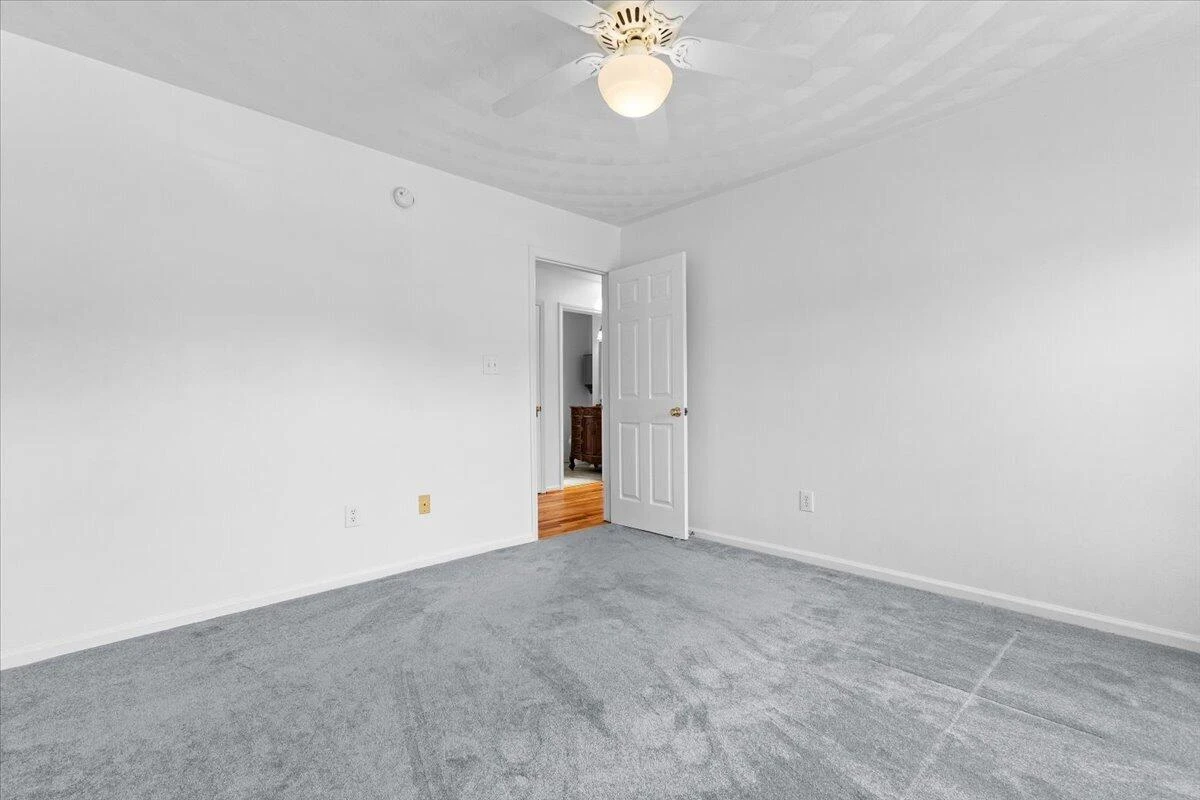 2956 Stonebridge CIR - Photo 26