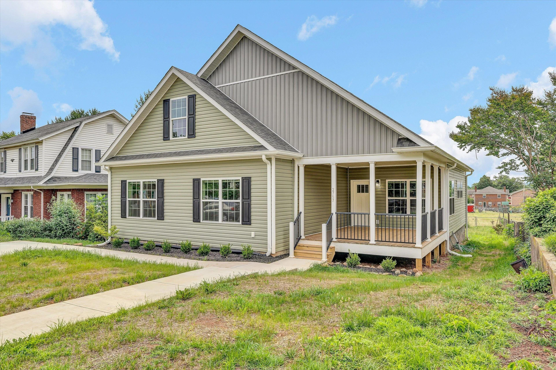 2717 Huntington BLVD NW - Photo 2