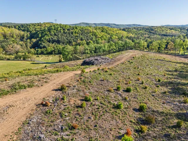 811 Easy DR NW, Willis, VA, 24380
