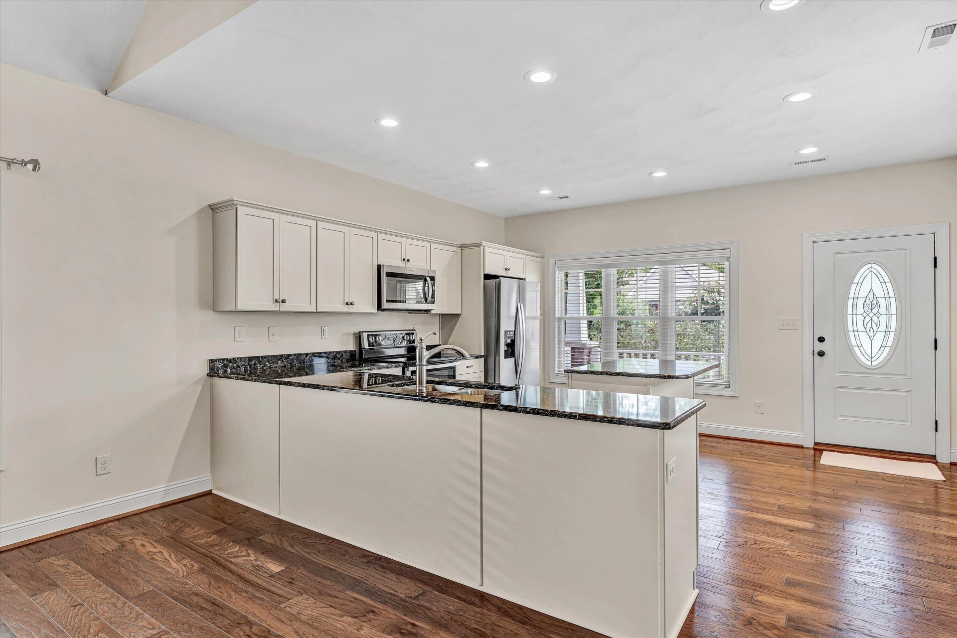 8110 Golden Oak LN - Photo 12