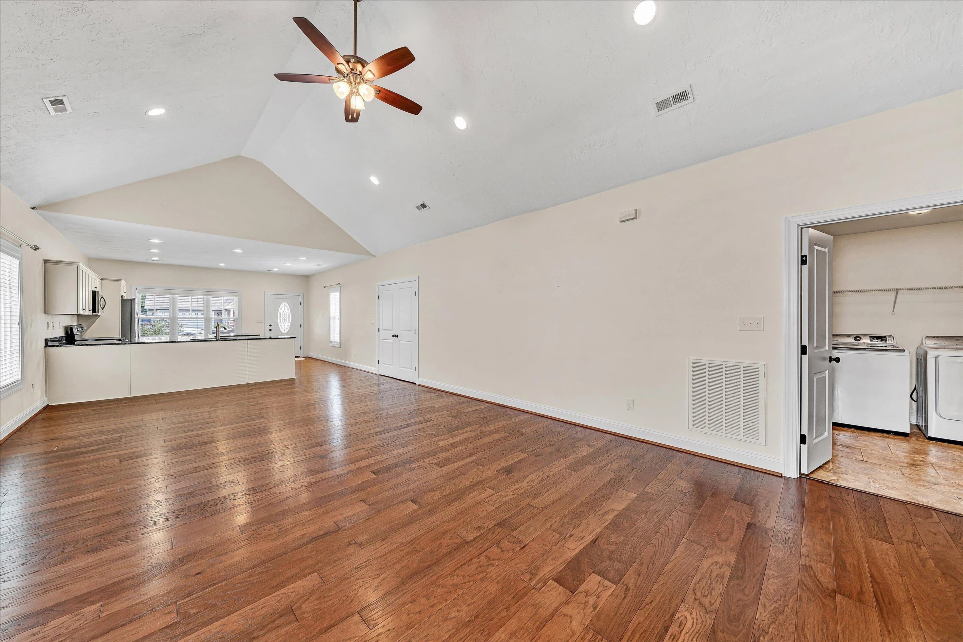 8110 Golden Oak LN - Photo 14