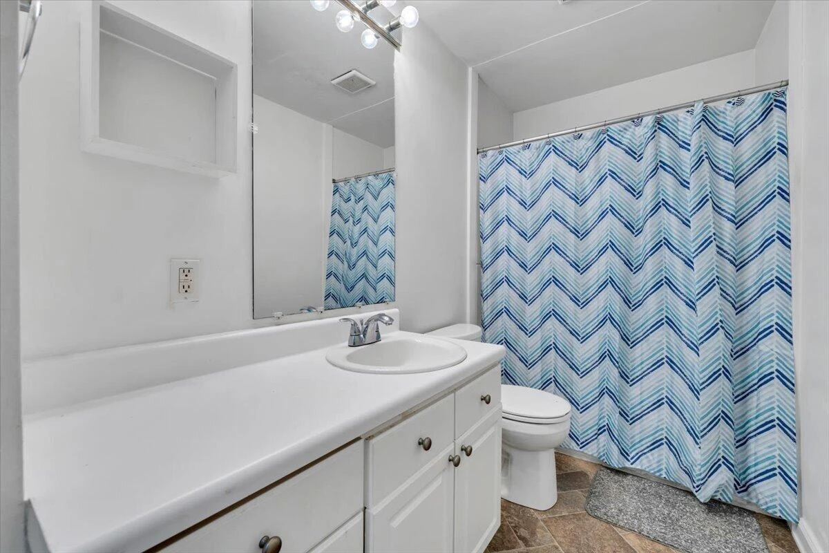 725 Ramada RD - Photo 16