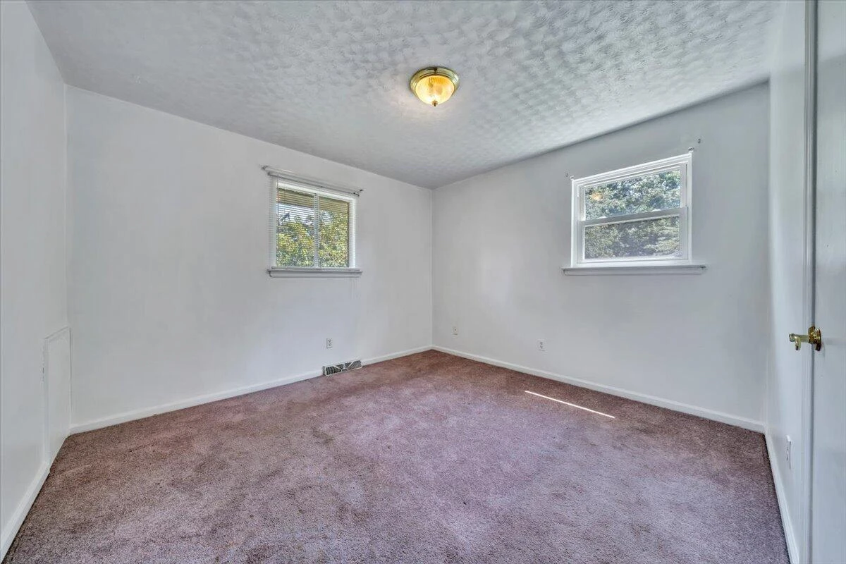 725 Ramada RD - Photo 19