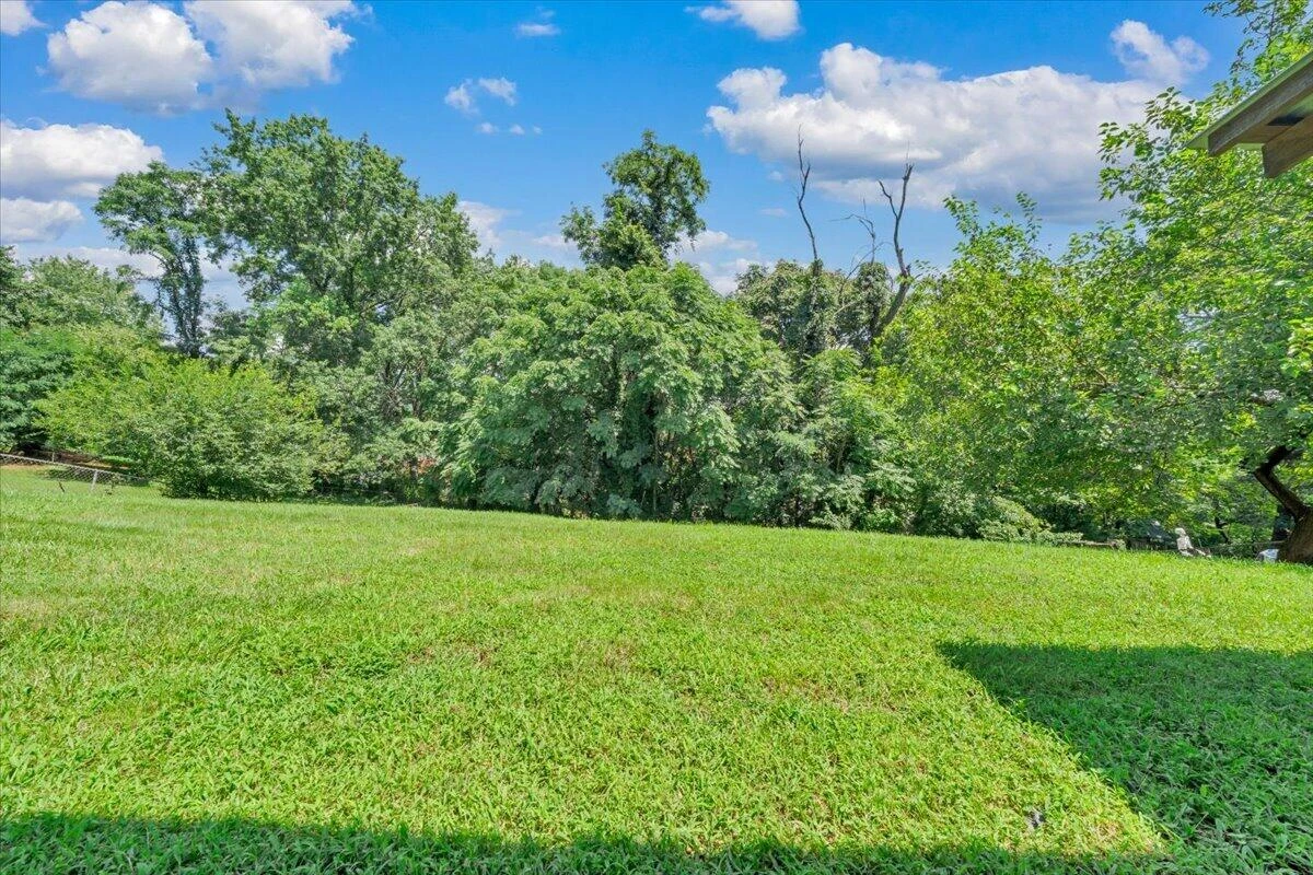 725 Ramada RD - Photo 23