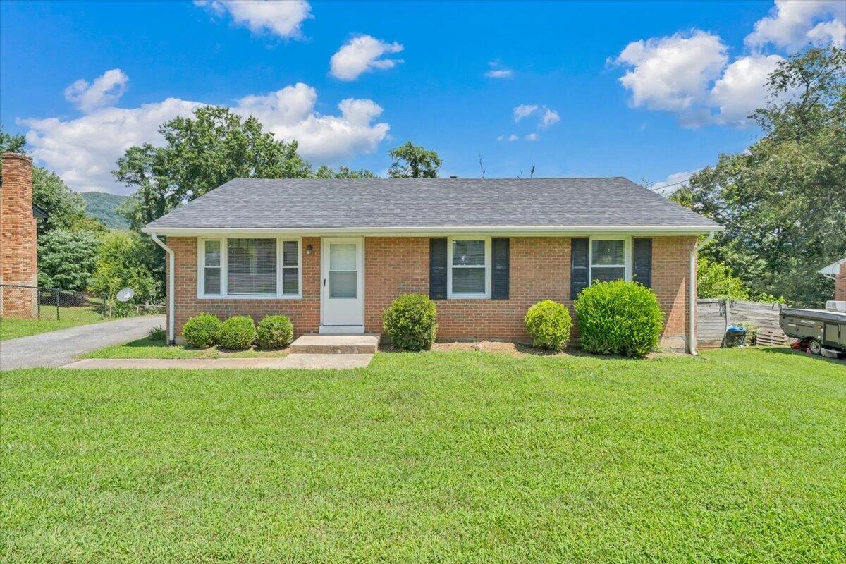 725 Ramada RD - Photo 30