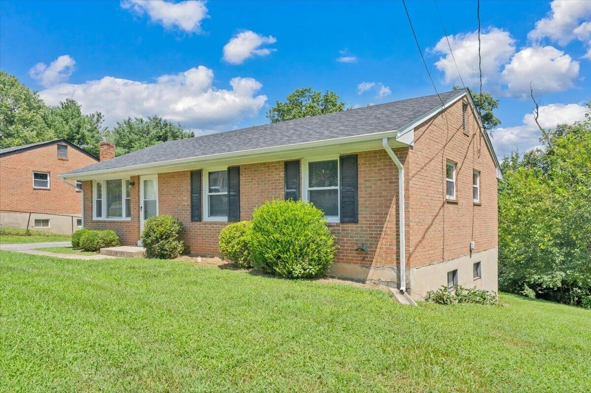 725 Ramada RD - Photo 31