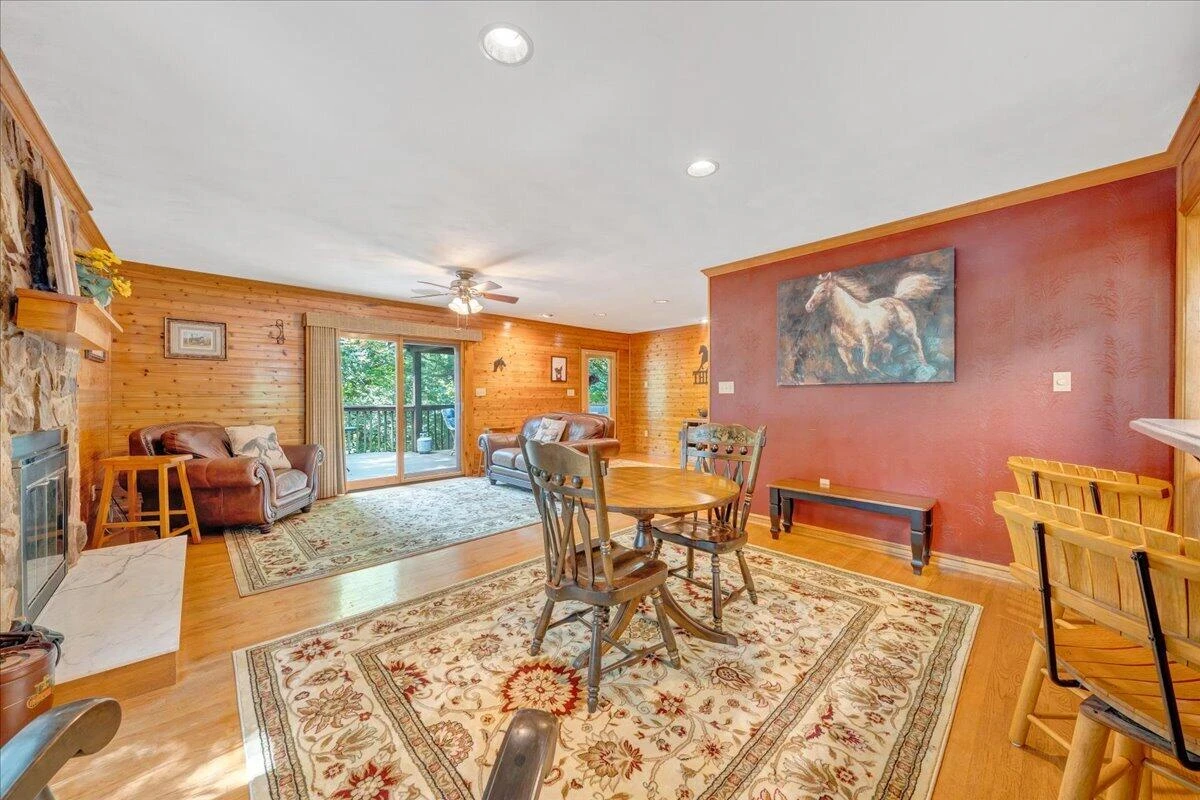 212 October CT - Photo 5