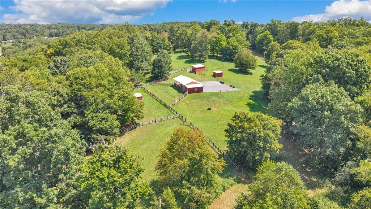 212 October CT - Photo 3