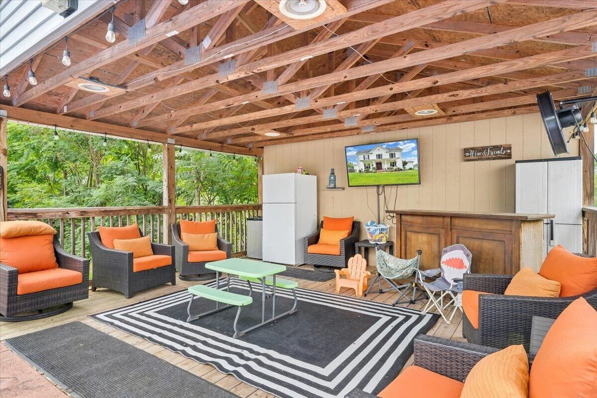 1150 Drewrys Hill RD - Photo 3