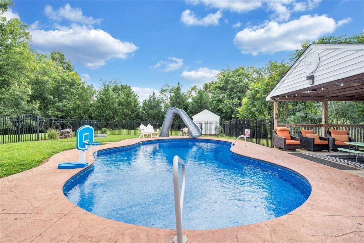 1150 Drewrys Hill RD - Photo 57