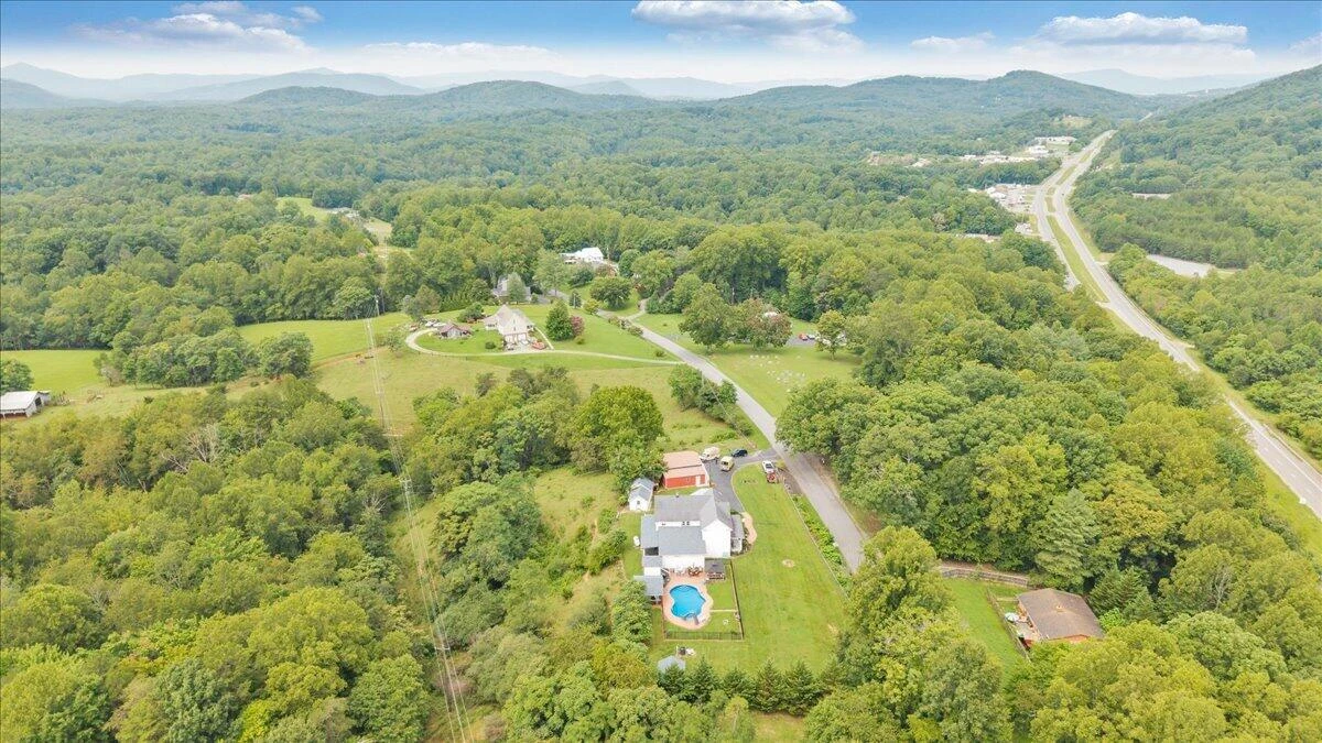 1150 Drewrys Hill RD - Photo 74