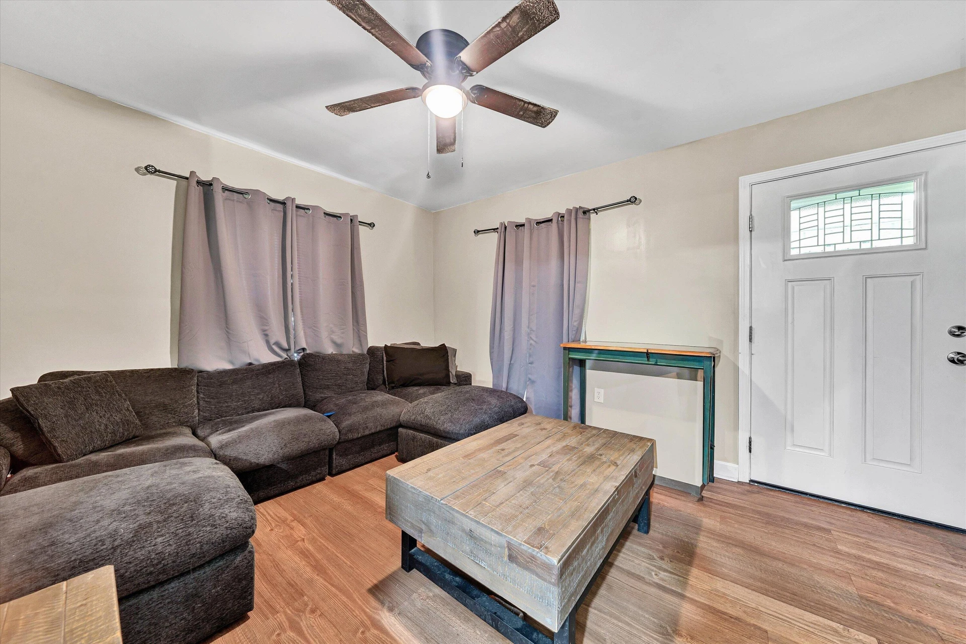 1425 Kefauver RD SE - Photo 4