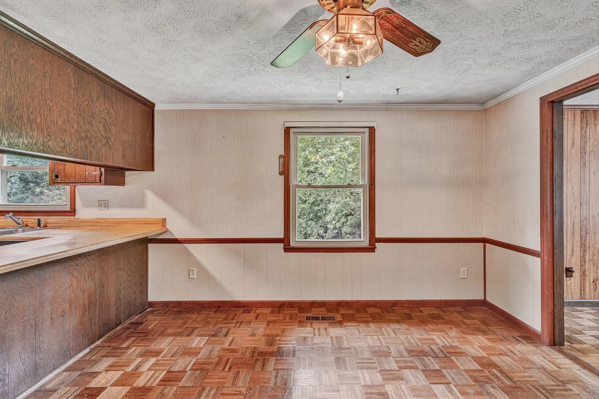 1005 Questor ST - Photo 10