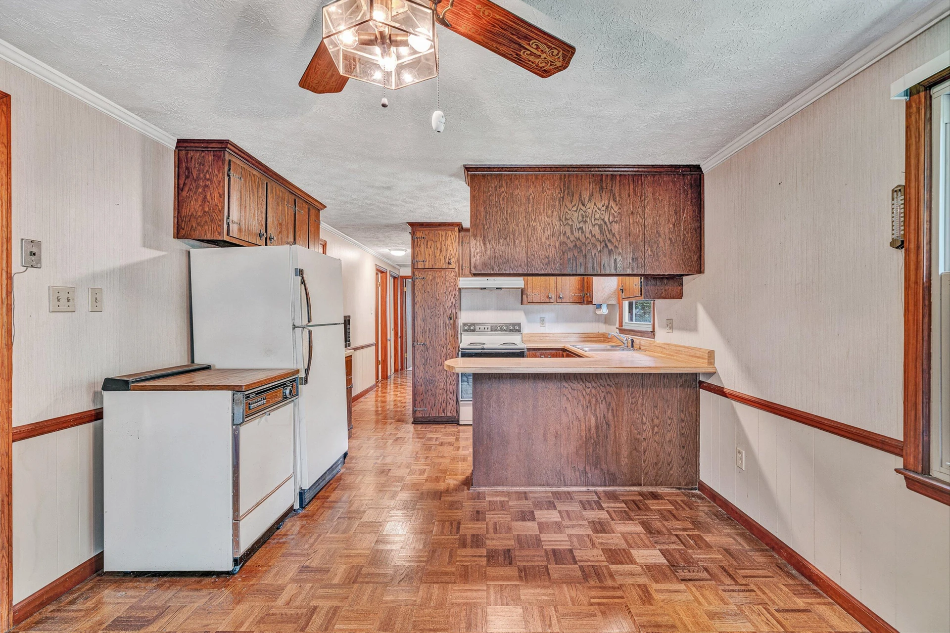 1005 Questor ST - Photo 11