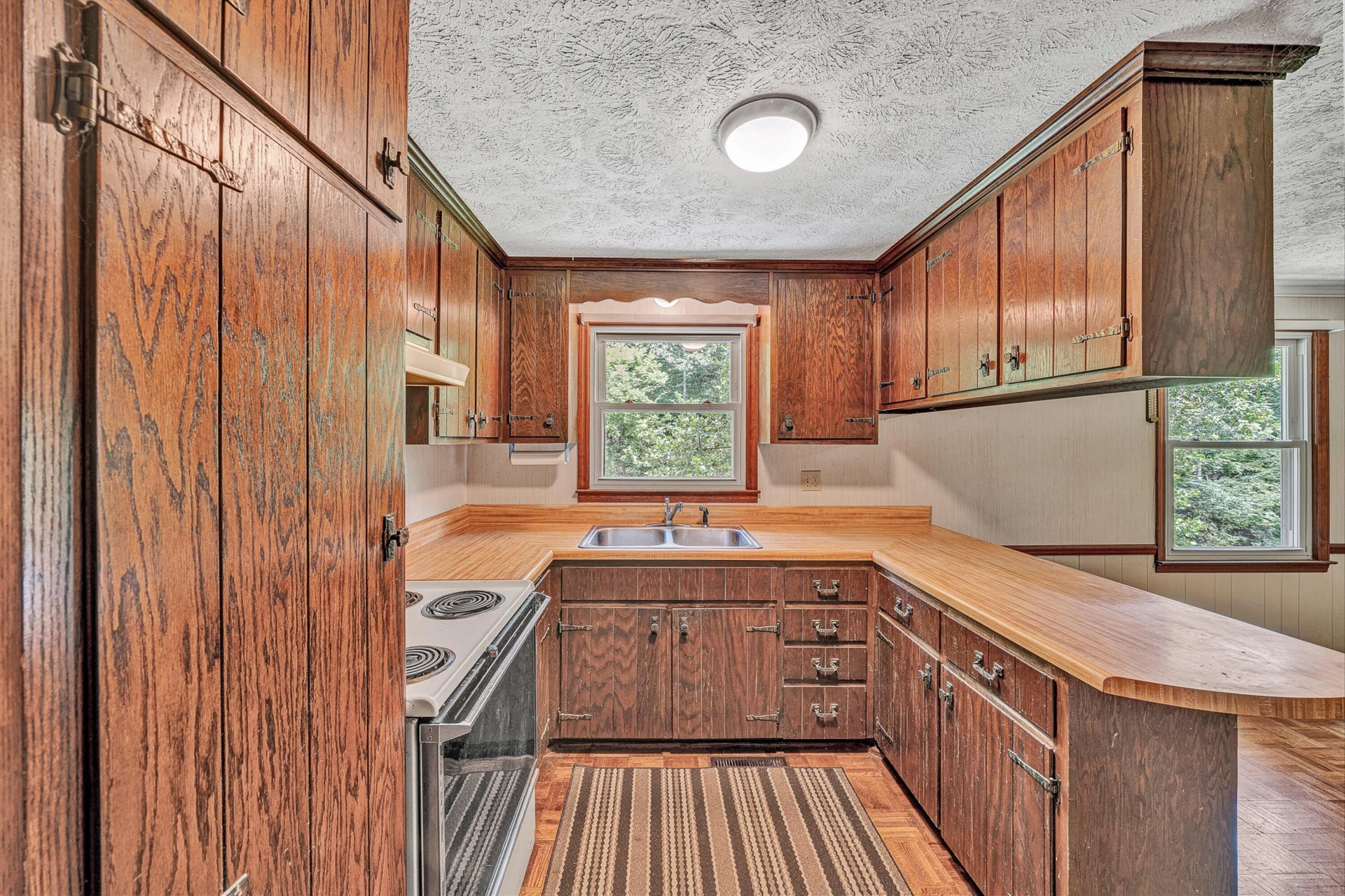 1005 Questor ST - Photo 14