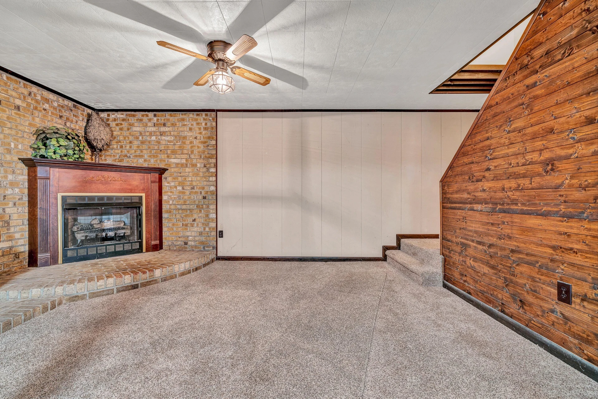 1005 Questor ST - Photo 25