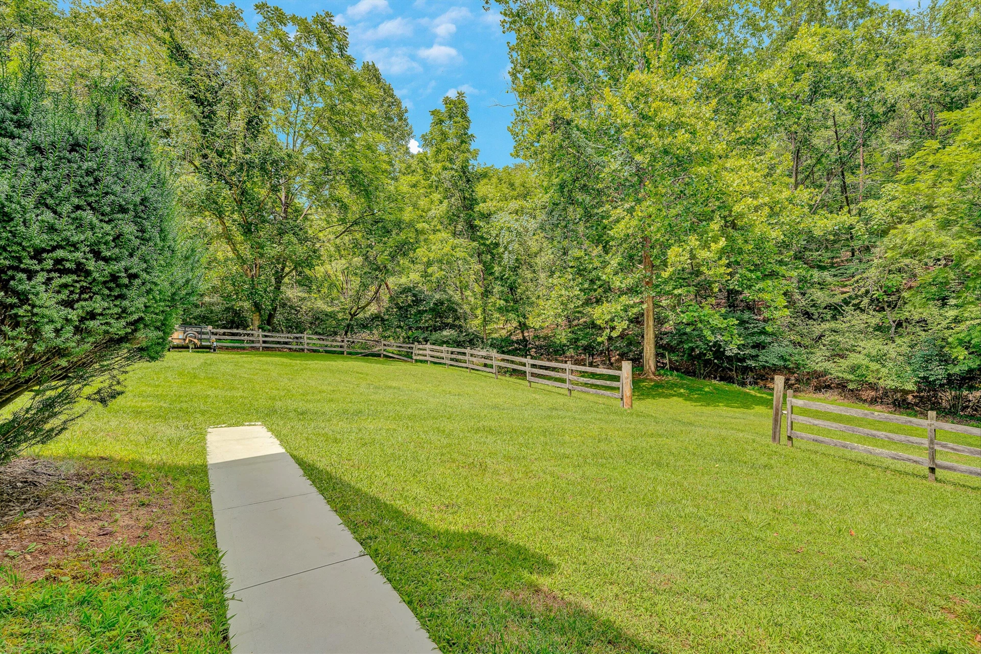 1005 Questor ST - Photo 31