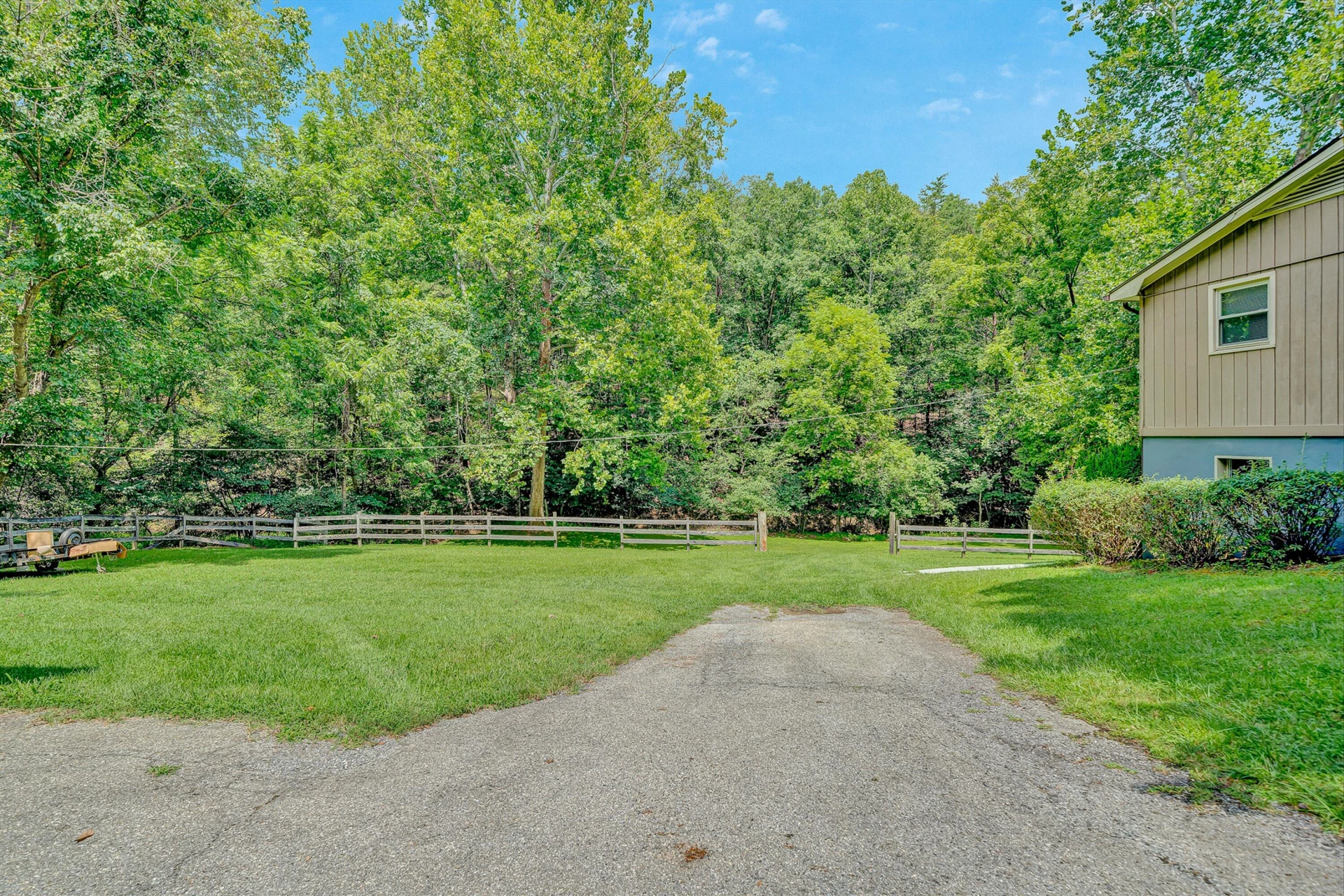 1005 Questor ST - Photo 35