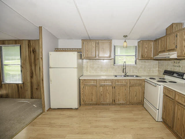 204 Bentwood DR - Photo 5