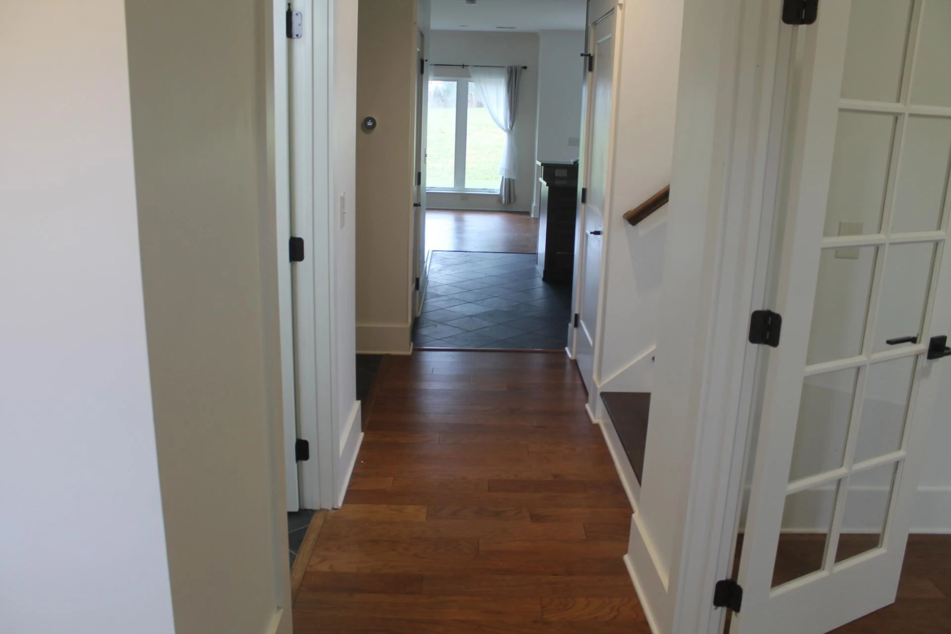 917 Stuart RD SE - Photo 5