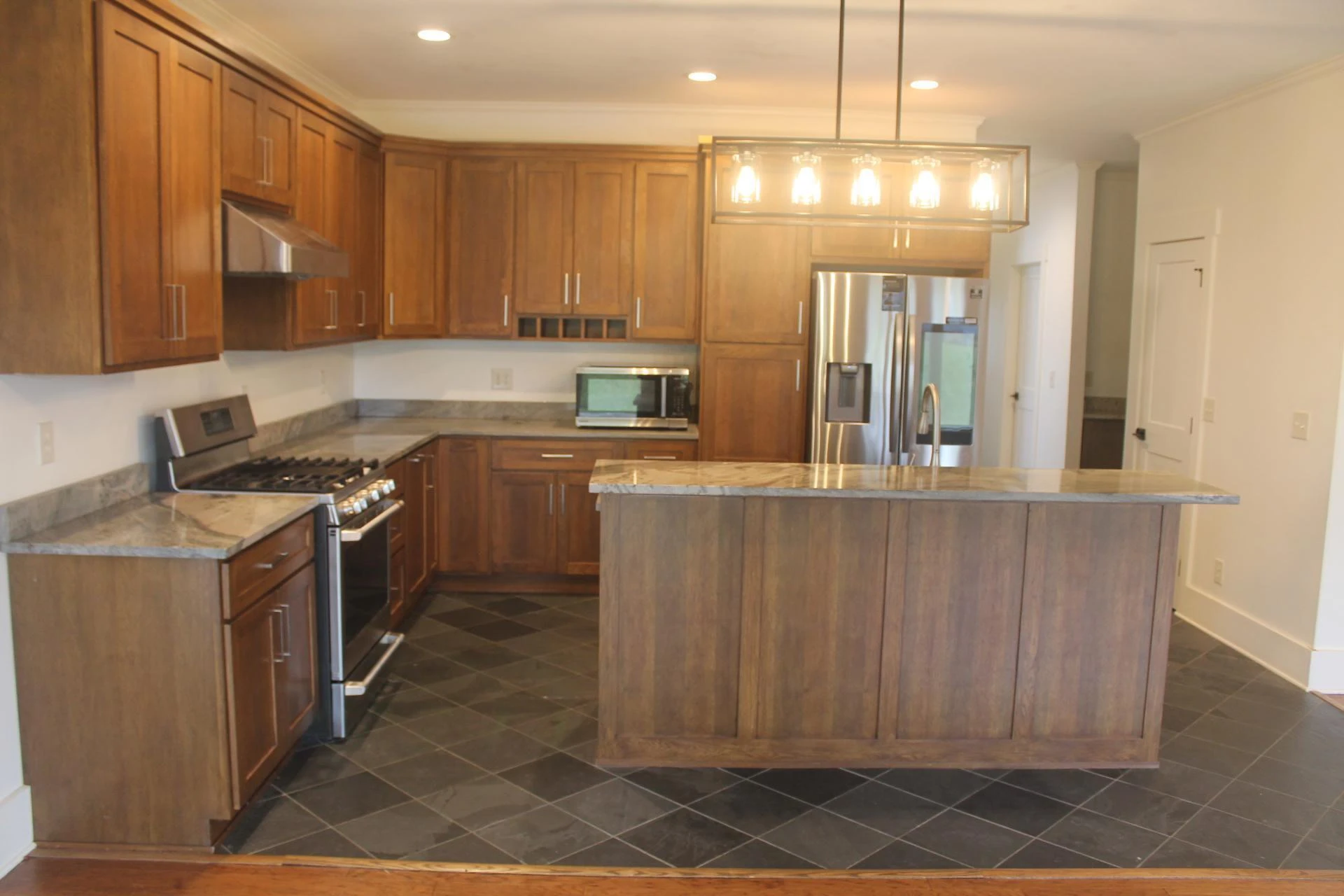 917 Stuart RD SE - Photo 8