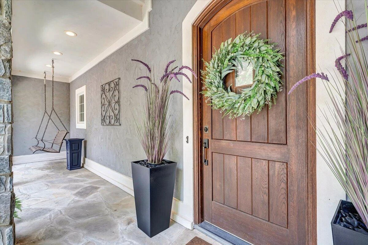 2512 Lakewood Forest RD - Photo 8