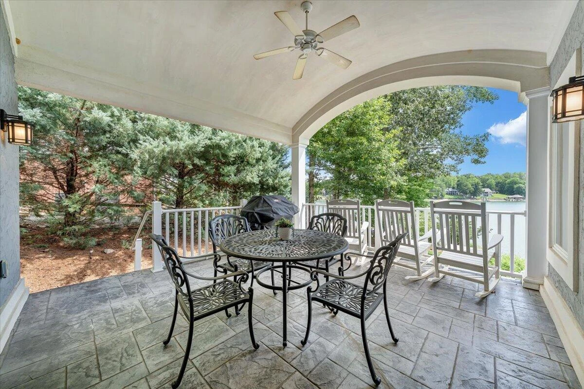 2512 Lakewood Forest RD - Photo 27