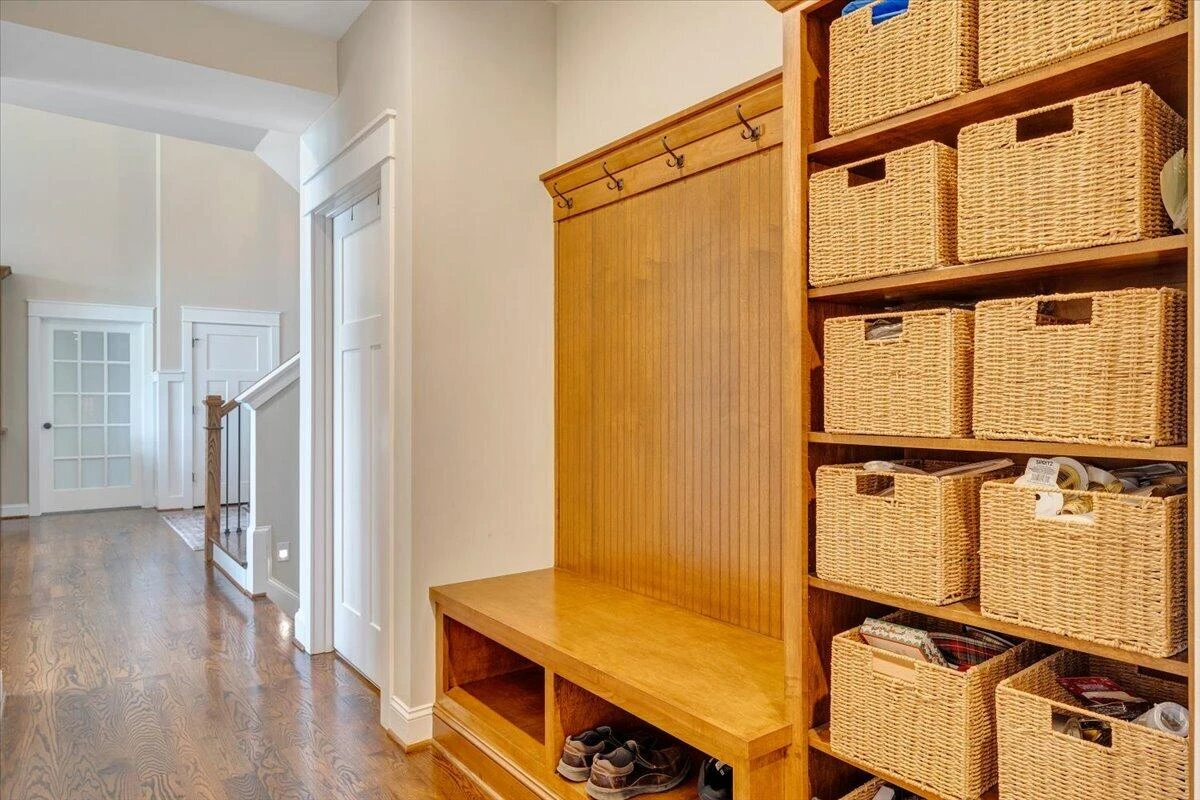 2512 Lakewood Forest RD - Photo 33