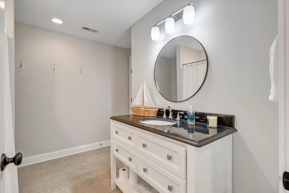 2512 Lakewood Forest RD - Photo 51