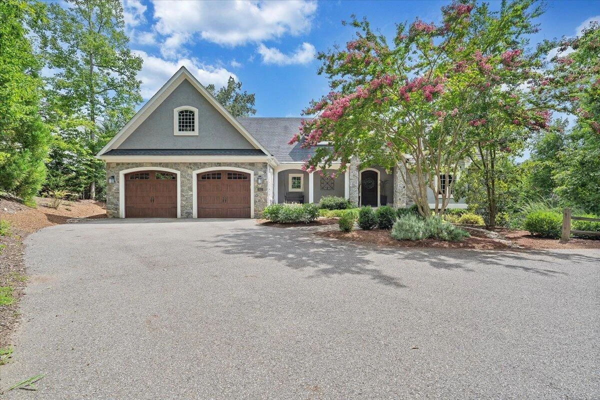 2512 Lakewood Forest RD - Photo 4
