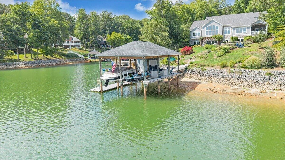 2512 Lakewood Forest RD - Photo 3